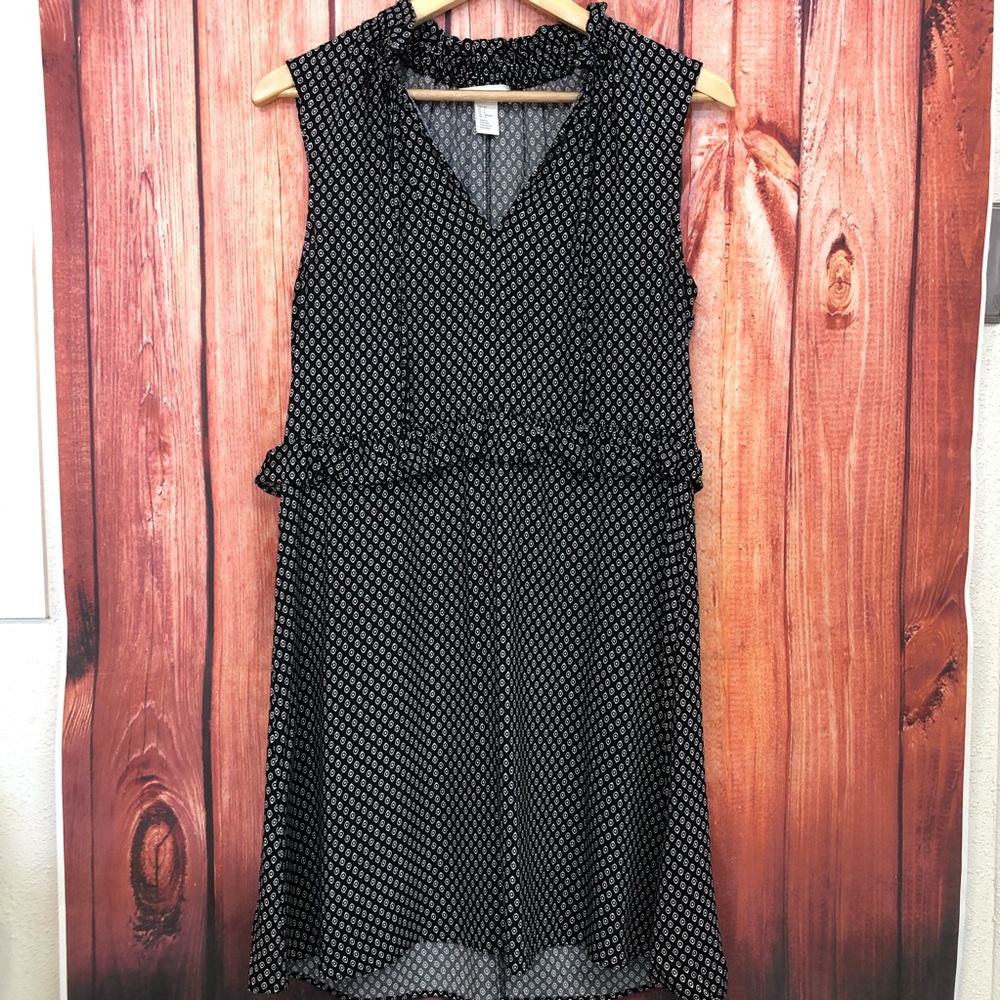 Black and White H&M print dress